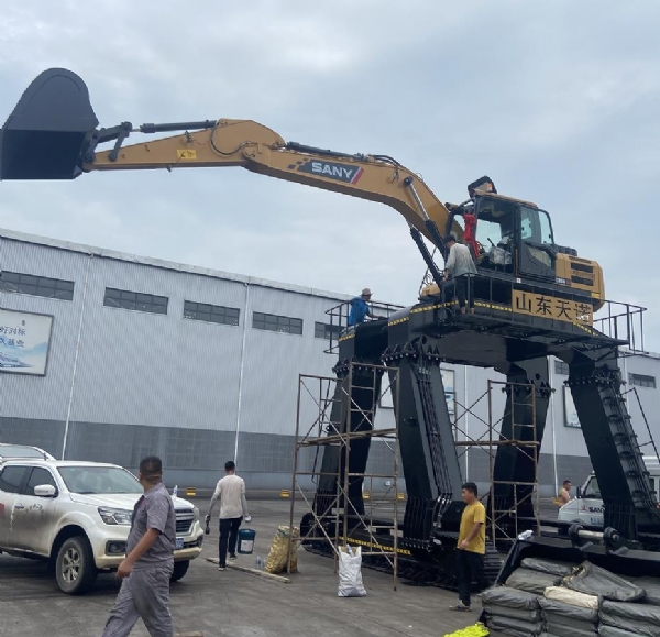 三一大長腿安裝現場